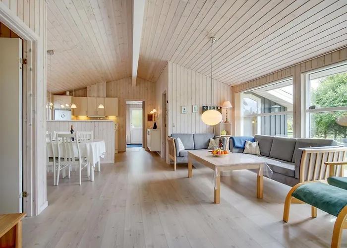 Onder - 800m From The Sea By Interhome