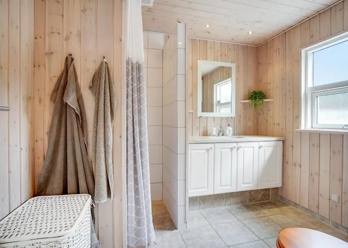 Dom wakacyjny Onder - 800m From The Sea By Interhome